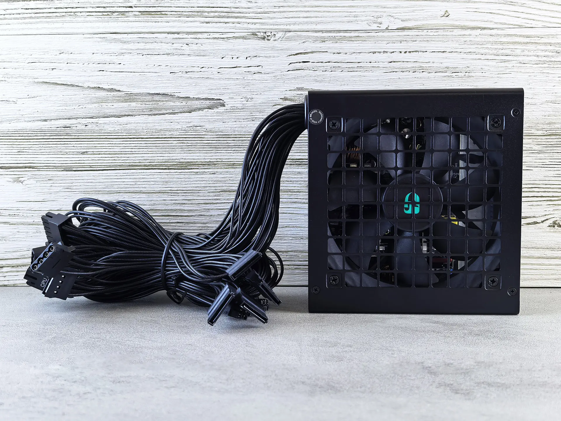 Тест-драйв блока питания Gamer Storm PF700X