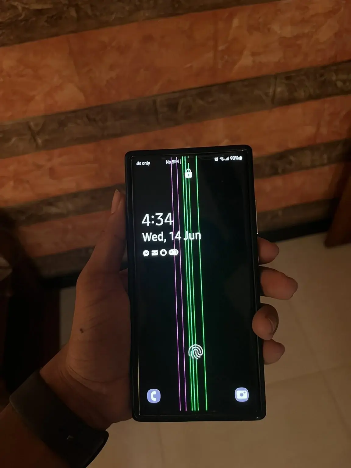 Какие смартфоны Samsung страдают от зелёных линий на экране — полный список