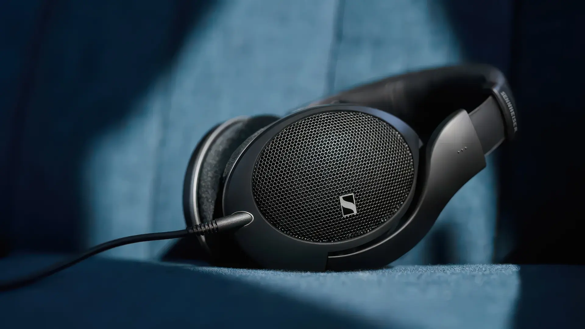Sennheiser представила HD 550: новые Hi-Fi наушники с открытым дизайном