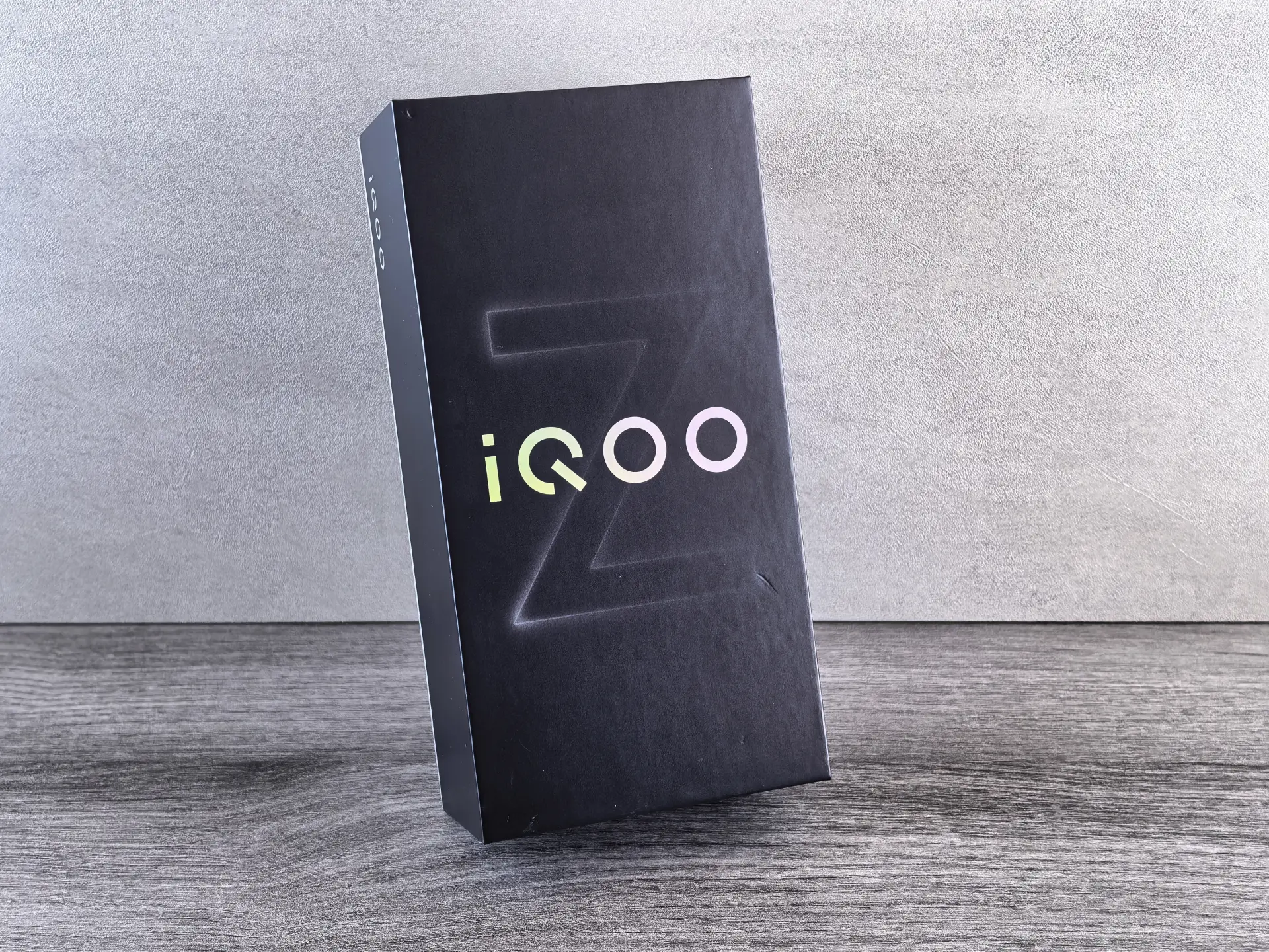 Обзор iQOO Z10R: смартфона с ёмкой батареей, крепким стеклом и хорошей селфи-камерой