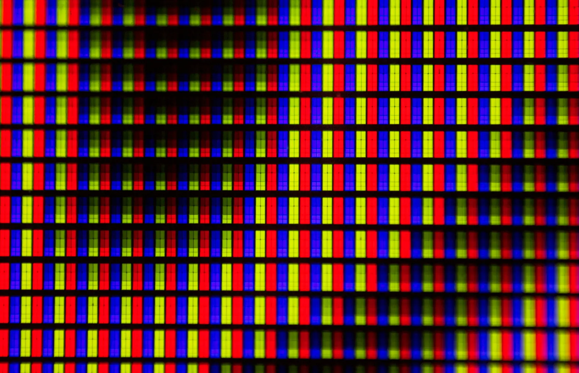 OLED против LCD: тест на 10 лет показал критические слабости обеих технологий