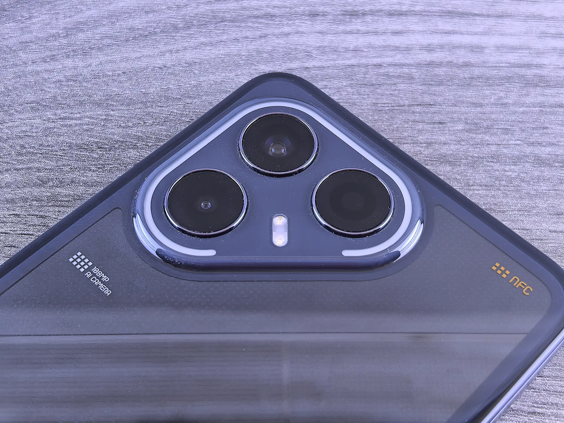 TECNO POVA 7 Ultra 5G: смартфон с балансом мощности, автономности и стиля