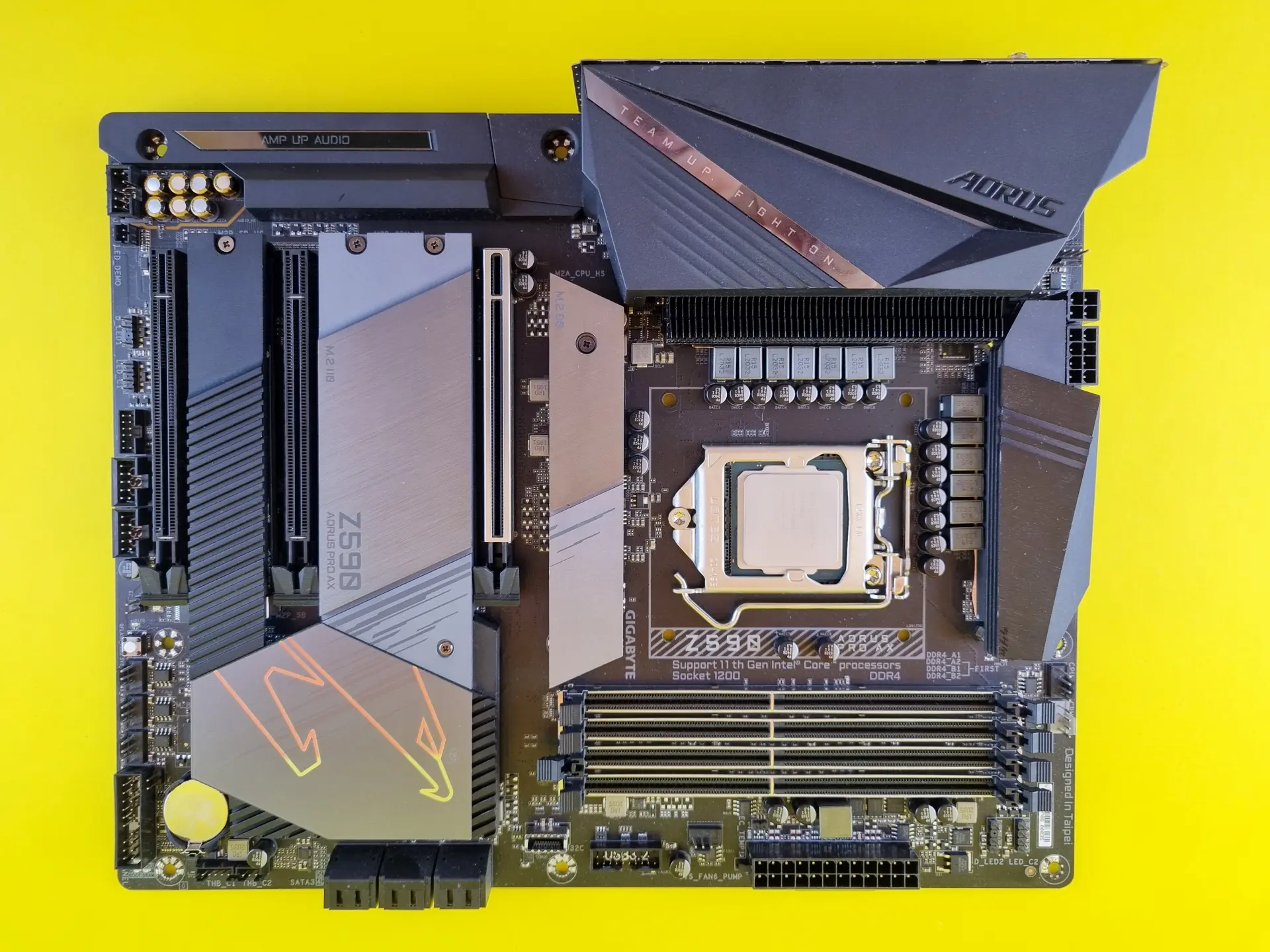 Intel Nova Lake: всё, что известно о процессорах, которые должны вернуть лидерство в 2026 году