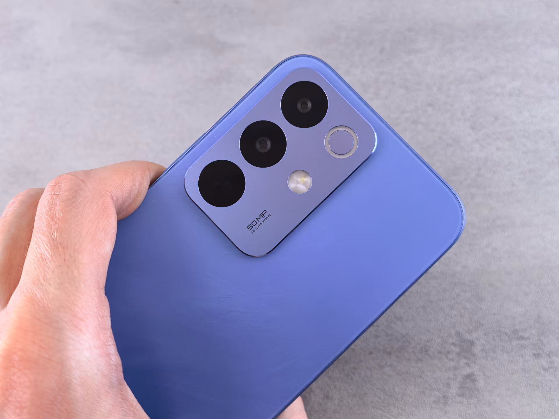 Обзор realme C85. Живучий «танк» на устаревающем процессоре