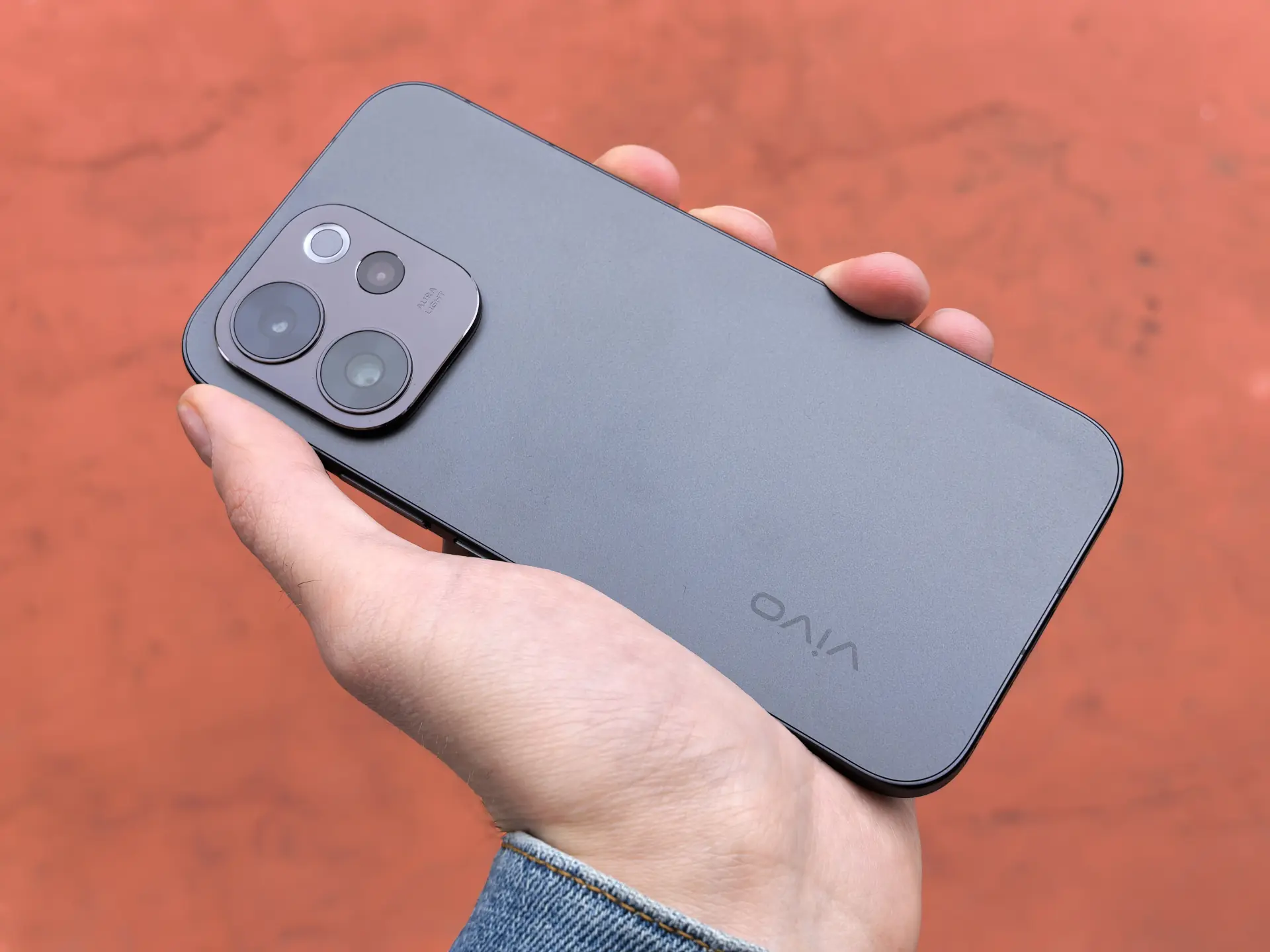 vivo V70 уже в России. Характеристики, камера батарея 6500 мА·ч