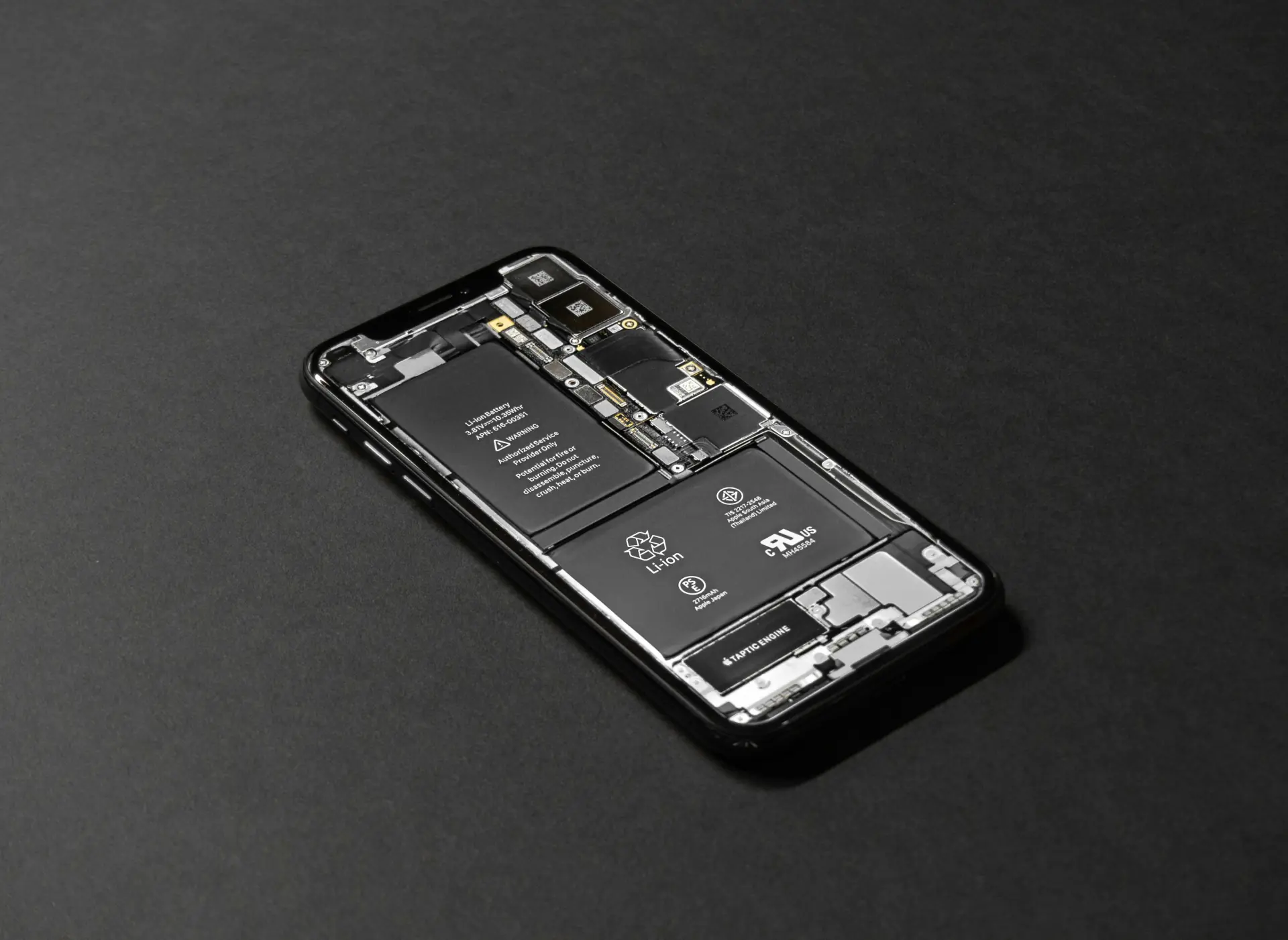 Секрет батареи iPhone за $12: реальная себестоимость и скрытая накрутка Apple