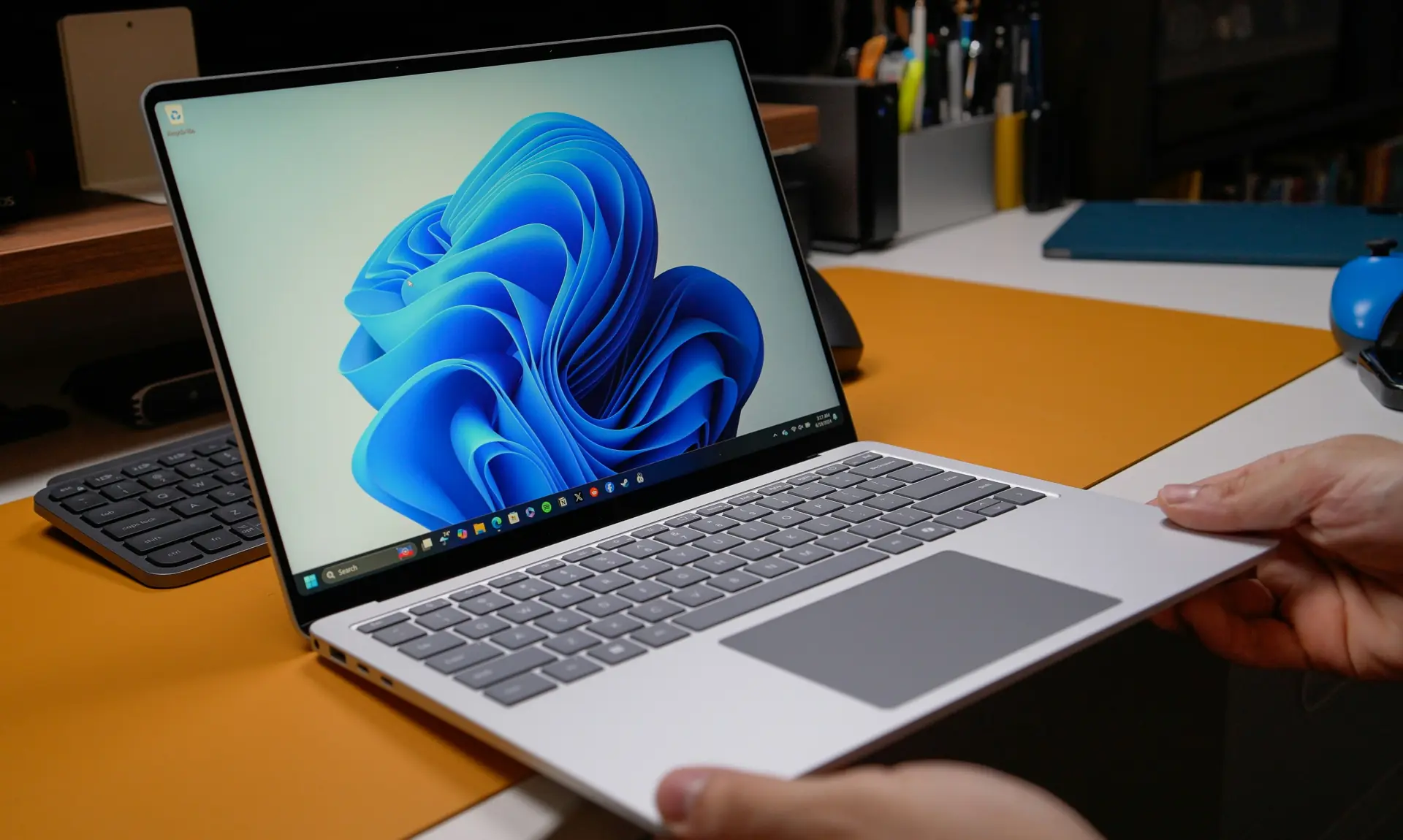 Windows 11 ставит рекорды, пока Microsoft отключает комментарии от злости юзеров