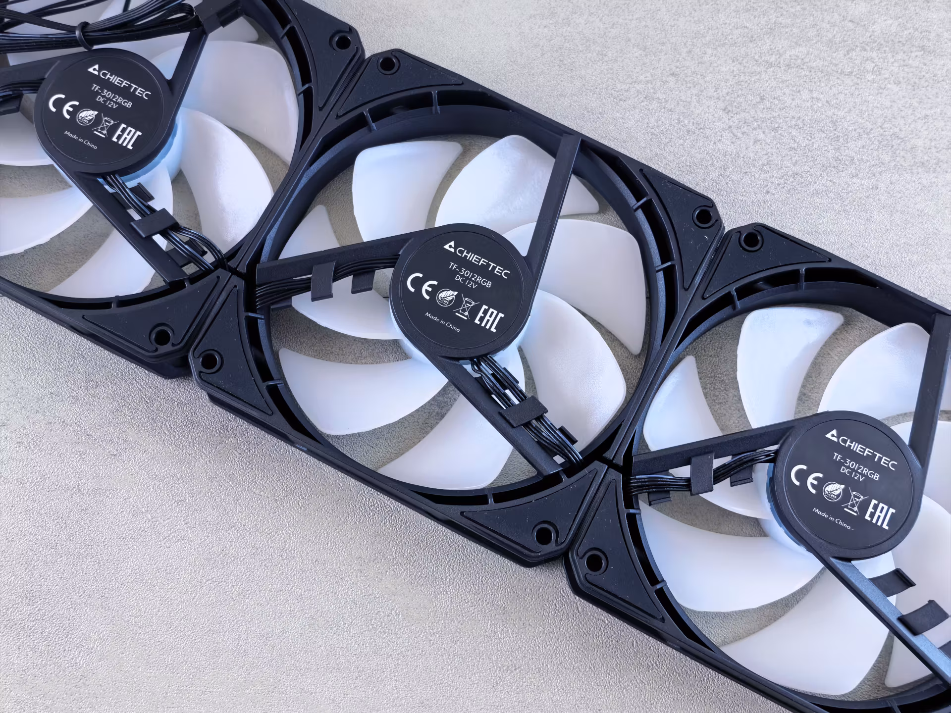 Обзор СЖО Chieftec Iceberg 360 (CLC-360-RGB)