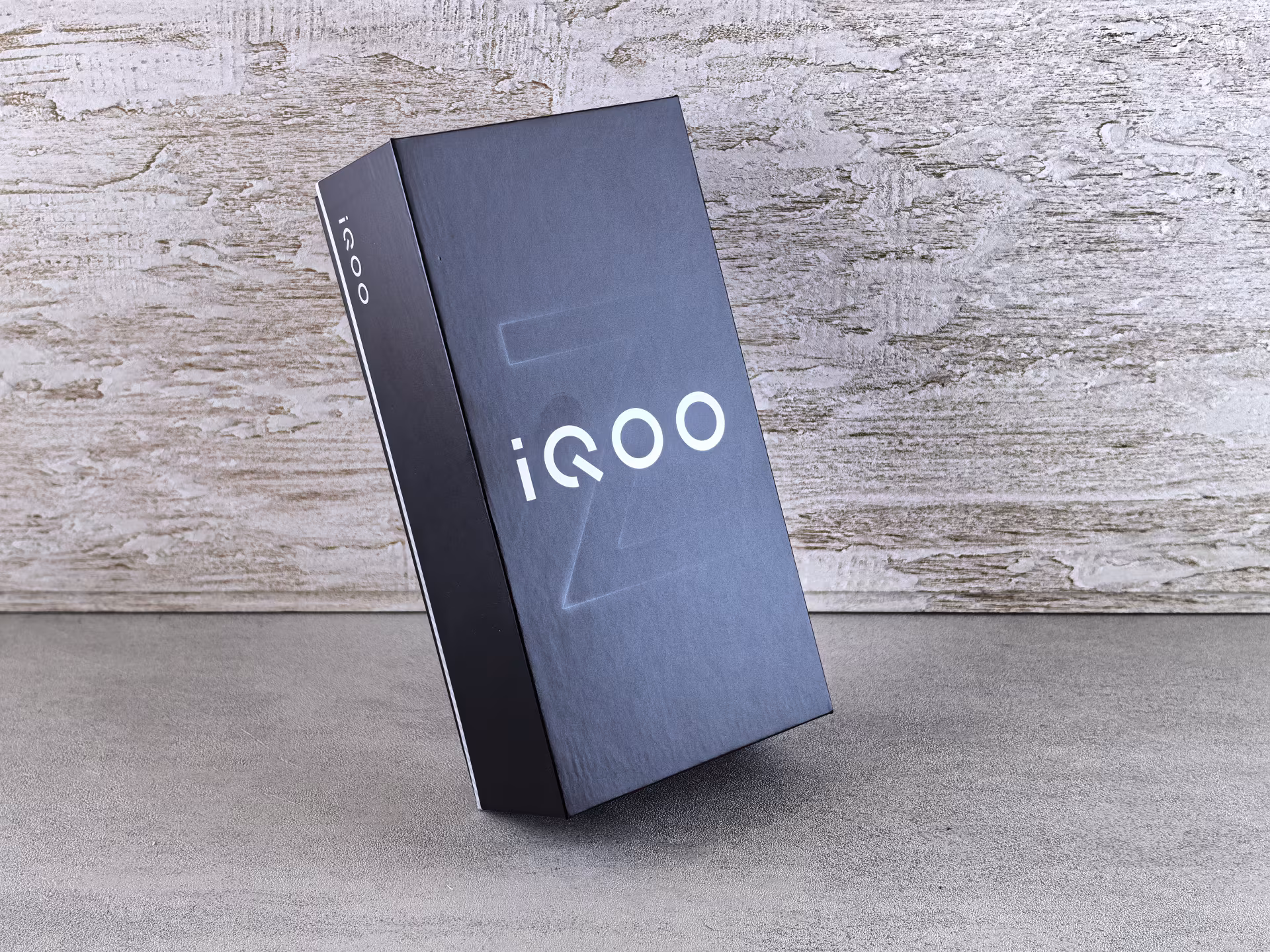 Обзор смартфона iQOO Z11 Lite — честный тест бюджетного долгожителя