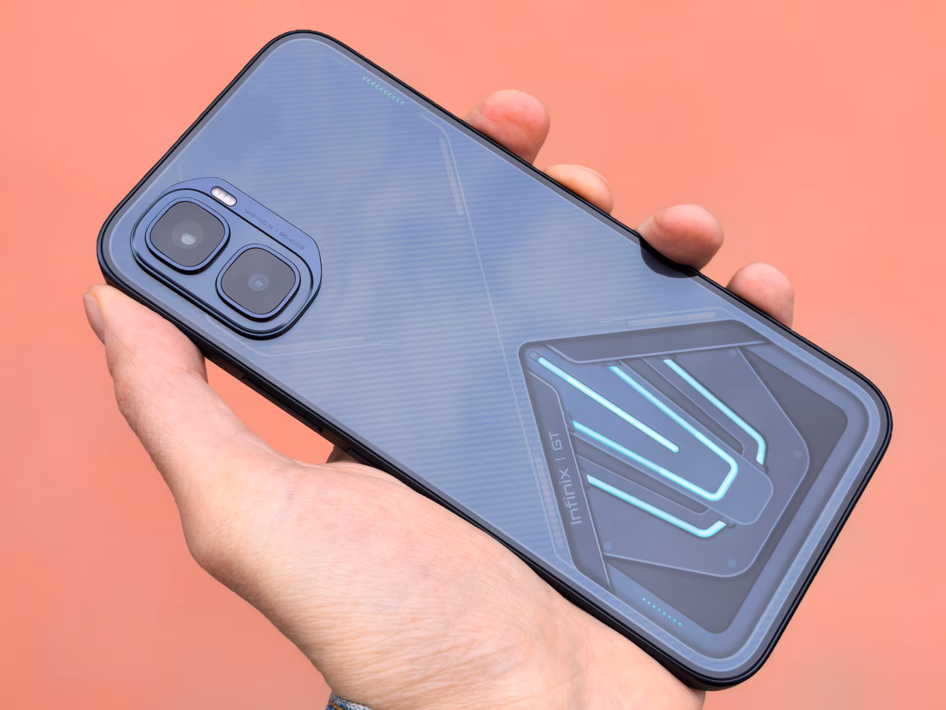 Infinix GT 50 Pro — жёсткий тест игрового смартфона с жидким охлаждением и триггерами
