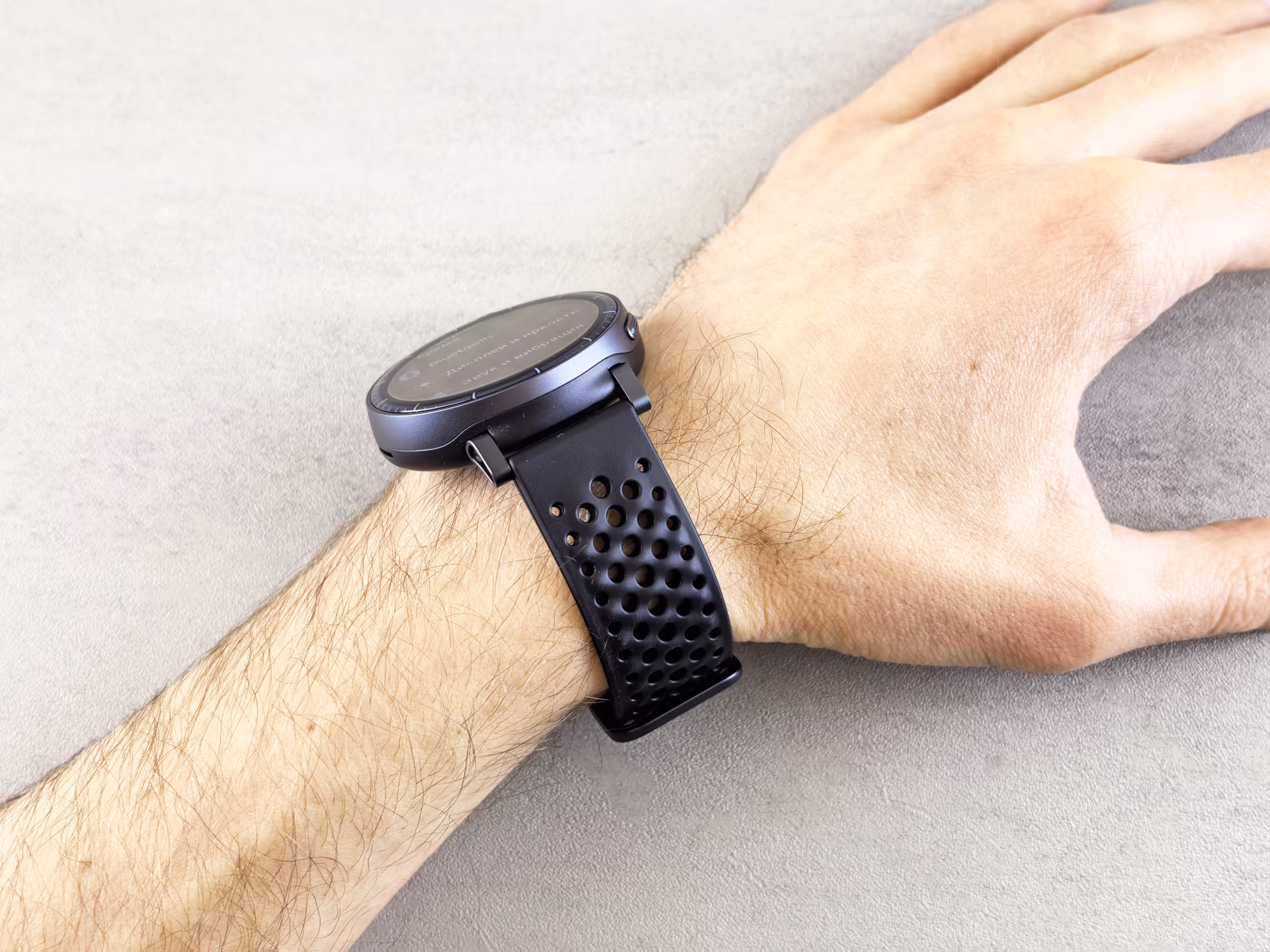 Обзор Amazfit Active Max: 3000 нит яркости и 25 дней тишины