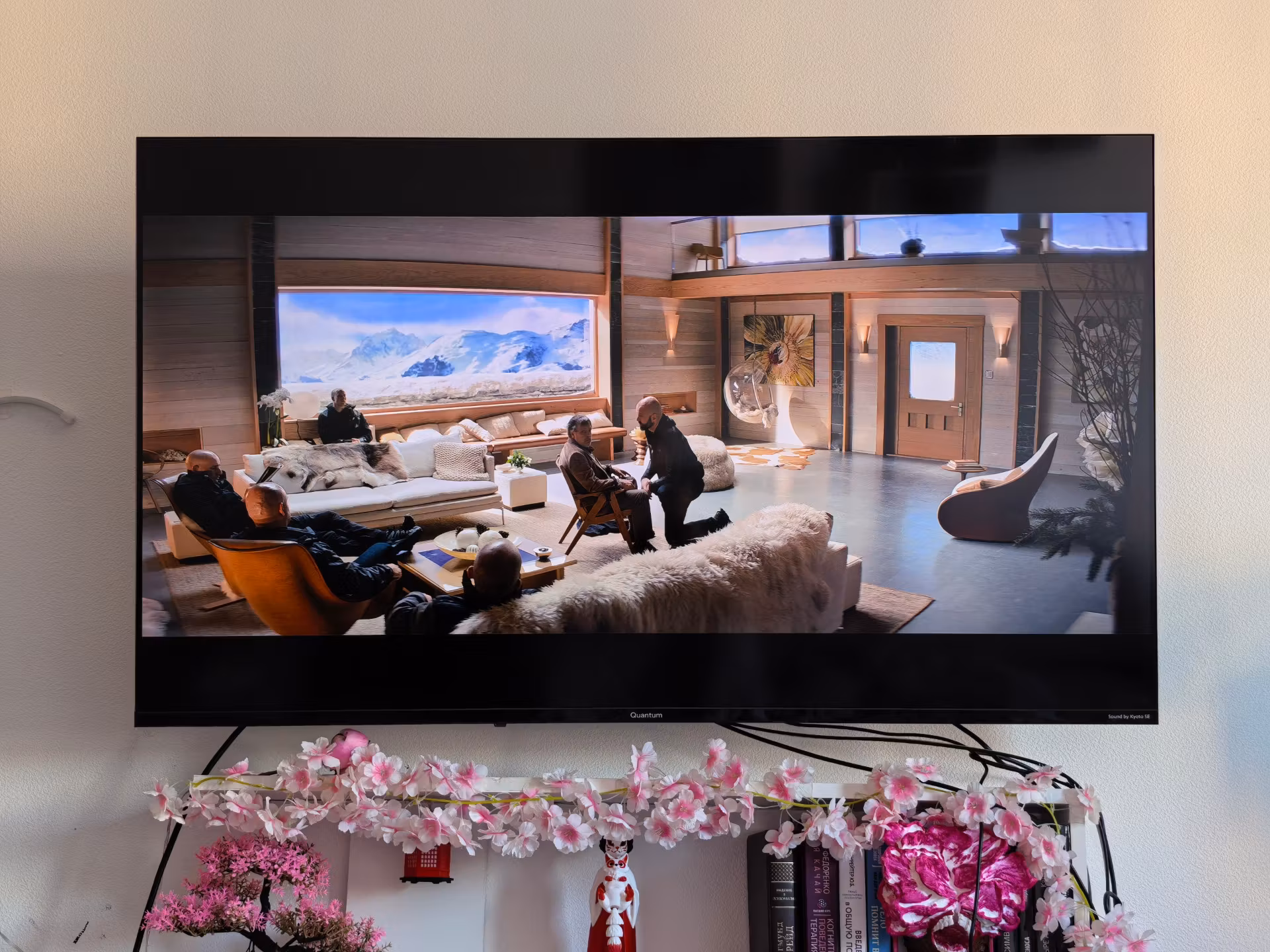 Просмотр фильмов в UHD-качестве на Quantum 50U6BQ