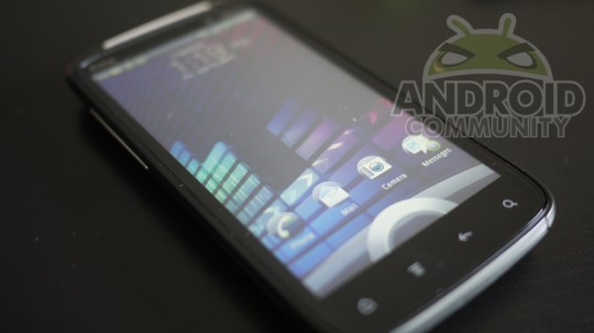 Любители HTC Sensation замерли в ожидании - открытие Bootloader