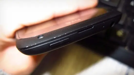 HTC реагирует на жалобы о качестве