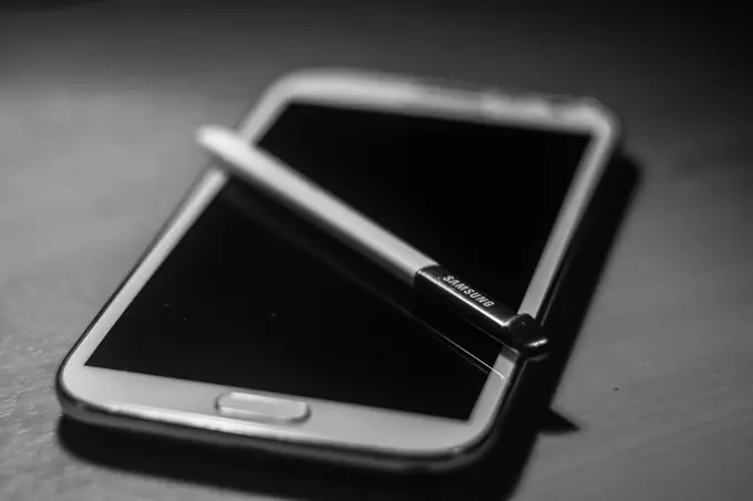 Не то планшет, не то телефон. Обзор Samsung Galaxy Note 2