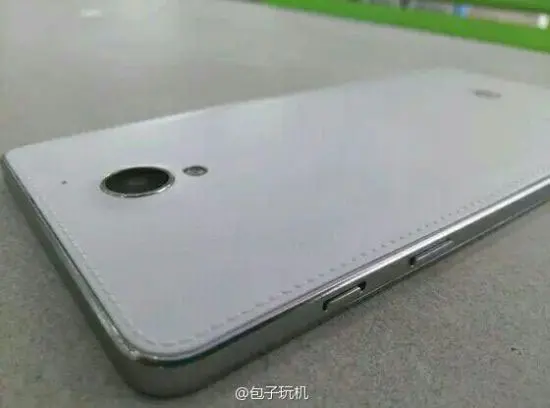 Huawei Honor 3X Pro засветился на фотографиях
